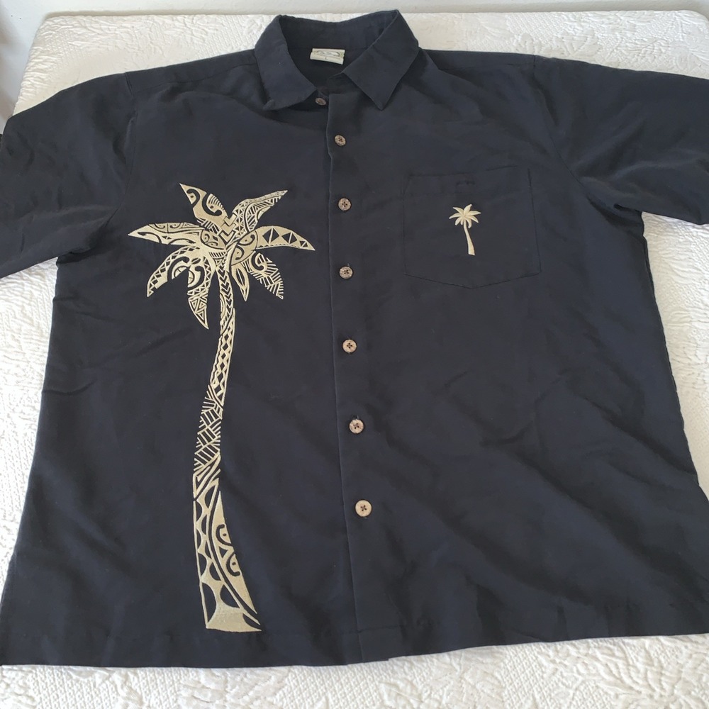 Go Barefoot Shirt Large Hawaiian Tribal Lines Palm Short Sleeve Embroidered